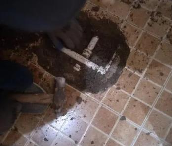 南郊卫生间漏水维修公司为您分享下卫生间渗水如何处理及注意事项